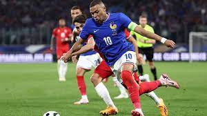 什克里尼亚尔：德国比我们强得多，我们踢得畏畏缩缩